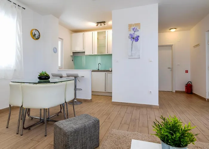 Tatil Evi House Goran Kolan