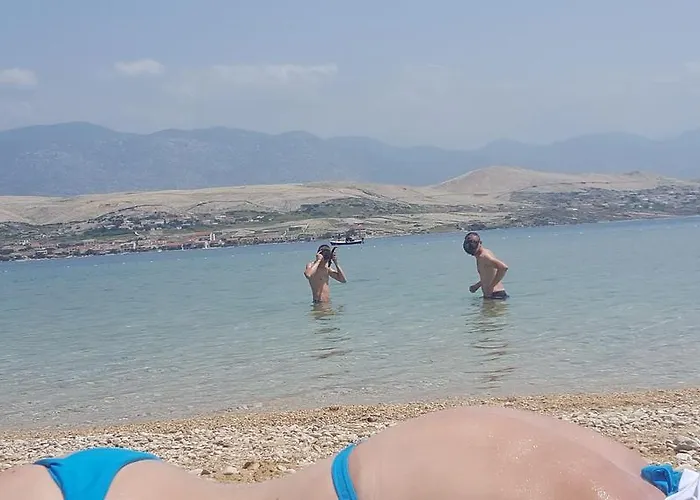 Feriehus House Goran *