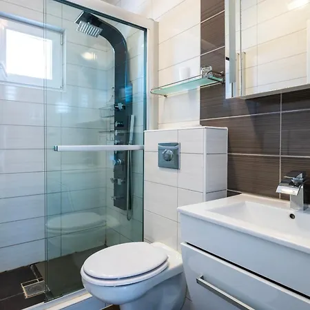 House Goran 別荘 *